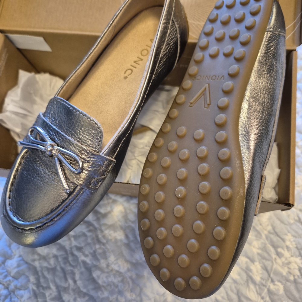 Vionic Metallic Silver Flats - Picture 2 of 3